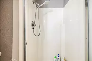 17955 River Cir, Canyon Country, CA 91387 - Photo 40