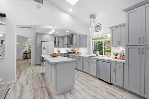 23515 Meriden, Valencia, CA 91354 - Photo 6