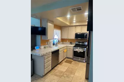 28243 Royal, Castaic, CA 91384 - Photo 6