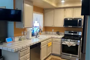 28243 Royal, Castaic, CA 91384 - Photo 6