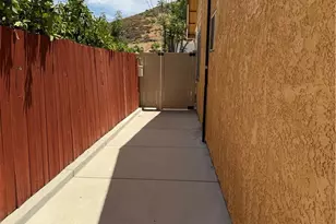 28243 Royal, Castaic, CA 91384 - Photo 22