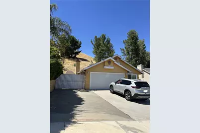 28243 Royal, Castaic, CA 91384 - Photo 2