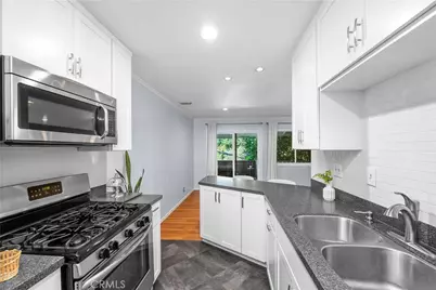 4252 Fair Avenue #22, Studio City, CA 91602 - Photo 4