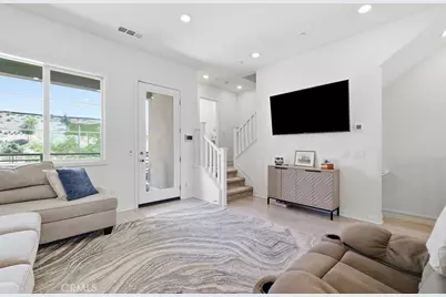 27040 Painted Sky, Valencia, CA 91381 - Photo 10