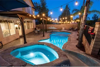 29053 Raintree Lane, Saugus, CA 91390 - Photo 12