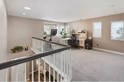 29053 Raintree Lane, Saugus, CA 91390 - Photo 18