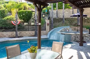 29053 Raintree, Saugus, CA 91390 - Photo 30