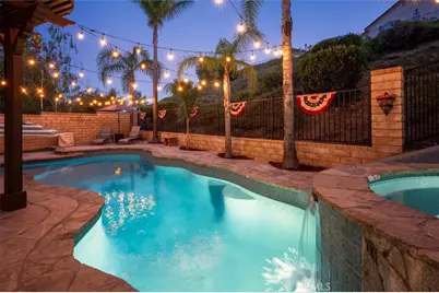 29053 Raintree Lane, Saugus, CA 91390 - Photo 14