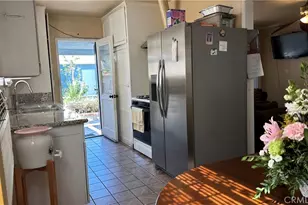 19400 Scroll, Reseda, CA 91335 - Photo 6