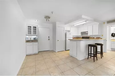 5143 Bakman #417, North Hollywood, CA 91601 - Photo 4