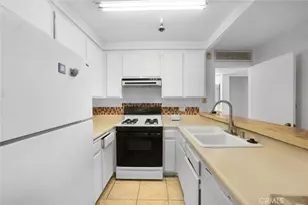 5143 Bakman, North Hollywood, CA 91601 - Photo 6
