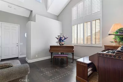 12119 Via Santa Barbara, Sylmar, CA 91342 - Photo 6