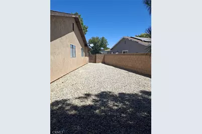1012 Chagal, Lancaster, CA 93535 - Photo 22
