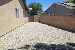 1012 Chagal, Lancaster, CA 93535 - Photo 22