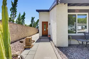 27245 Via Marcia, Saugus, CA 91350 - Photo 4