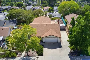 27245 Via Marcia, Saugus, CA 91350 - Photo 36
