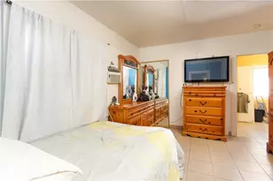 905 Q St, Bakersfield, CA 93304 - Photo 8