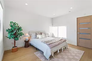 21407 Mulholland Dr, Woodland Hills, CA 91364 - Photo 28