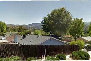24716 Fain, Newhall, CA 91321 - Photo 2
