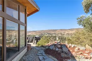 8734 Vientos, Leona Valley, CA 93551 - Photo 4