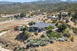8734 Vientos, Leona Valley, CA 93551 - Photo 34
