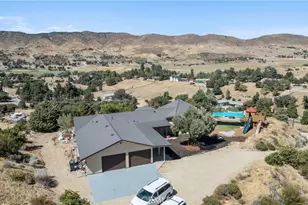8734 Vientos, Leona Valley, CA 93551 - Photo 6
