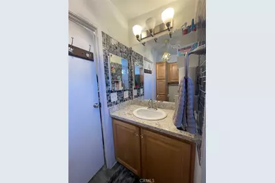7560 Woodman Place #64, Van Nuys, CA 91405 - Photo 18