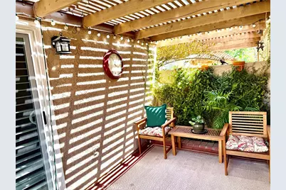 19946 Ave Of The Oaks, Newhall, CA 91321 - Photo 44