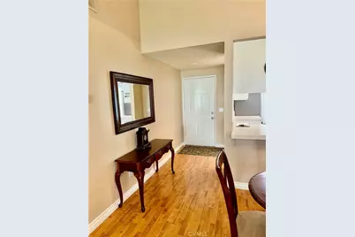 19946 Ave Of The Oaks, Newhall, CA 91321 - Photo 6