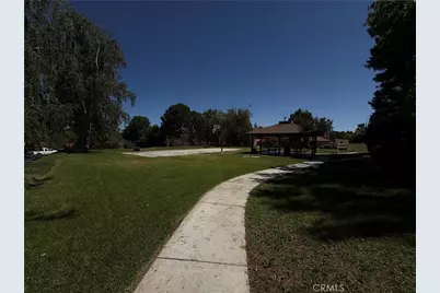 19946 Ave Of The Oaks, Newhall, CA 91321 - Photo 60