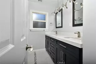 22025 De La Osa, Woodland Hills, CA 91364 - Photo 12