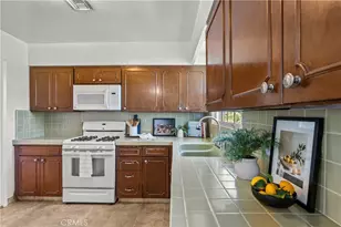 5126 Avenida Oriente, Tarzana, CA 91356 - Photo 16