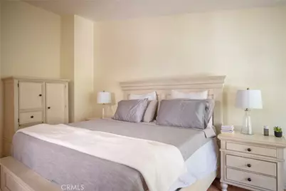 24420 Victory #06, West Hills, CA 91367 - Photo 18