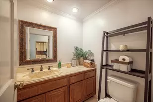 24420 Victory, West Hills, CA 91367 - Photo 14