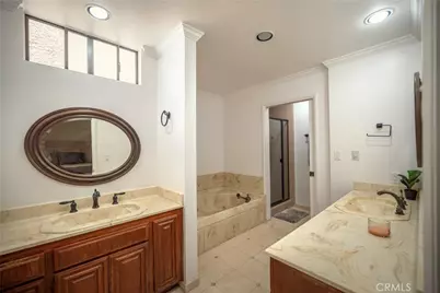 24420 Victory, West Hills, CA 91367 - Photo 18