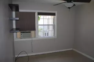 210 W Spazier, Burbank, CA 91502 - Photo 36