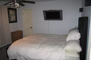 210 W Spazier, Burbank, CA 91502 - Photo 34