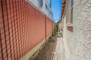 210 W Spazier, Burbank, CA 91502 - Photo 18