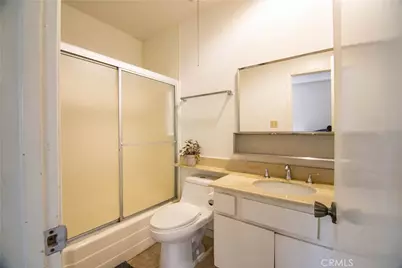 639 E Olive #5, Burbank, CA 91501 - Photo 22