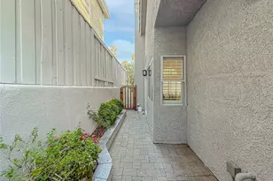 549 Myrtle Ct, Oak Park, CA 91377 - Photo 60