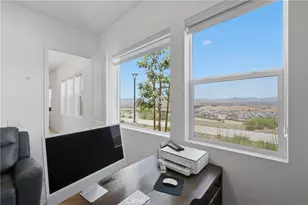 26729 Blue Hls Lp, Valencia, CA 91381 - Photo 12