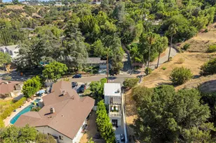 17043 Cotter Pl, Encino, CA 91436 - Photo 38