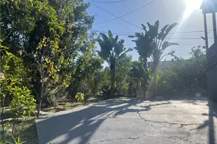 702 S Soto, Los Angeles, CA 90023 - Photo 18
