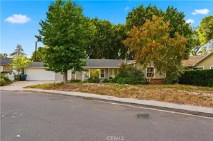 5345 Don Pio Dr, Woodland Hills, CA 91364 - Photo 2