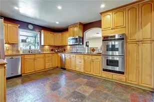 2800 Jolley Dr, Burbank, CA 91504 - Photo 6