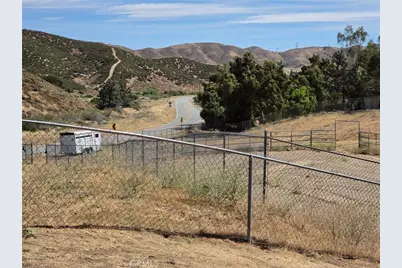 39030 Bouquet Canyon, Leona Valley, CA 93551 - Photo 40