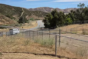 39030 Bouquet Canyon, Leona Valley, CA 93551 - Photo 40