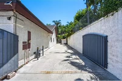 1002 Highlight Drive, West Covina, CA 91791 - Photo 44