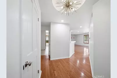 1315 Roxbury Dr #204, Los Angeles, CA 90035 - Photo 2