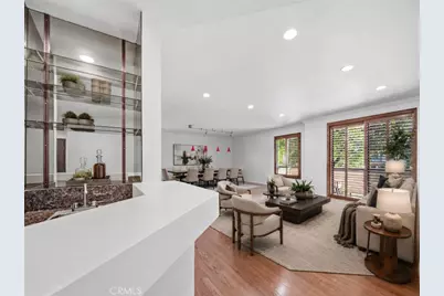 1315 Roxbury Dr #204, Los Angeles, CA 90035 - Photo 4